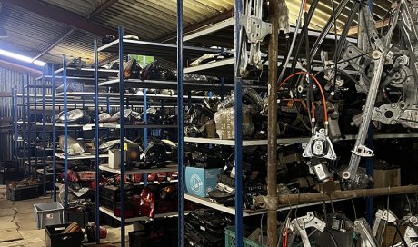 Étagères de moteurs et organes mécaniques vérifiés en métropole